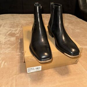 STEVE MADDEN RICHIE BLACK LEATHER METAL TIP ON TOE